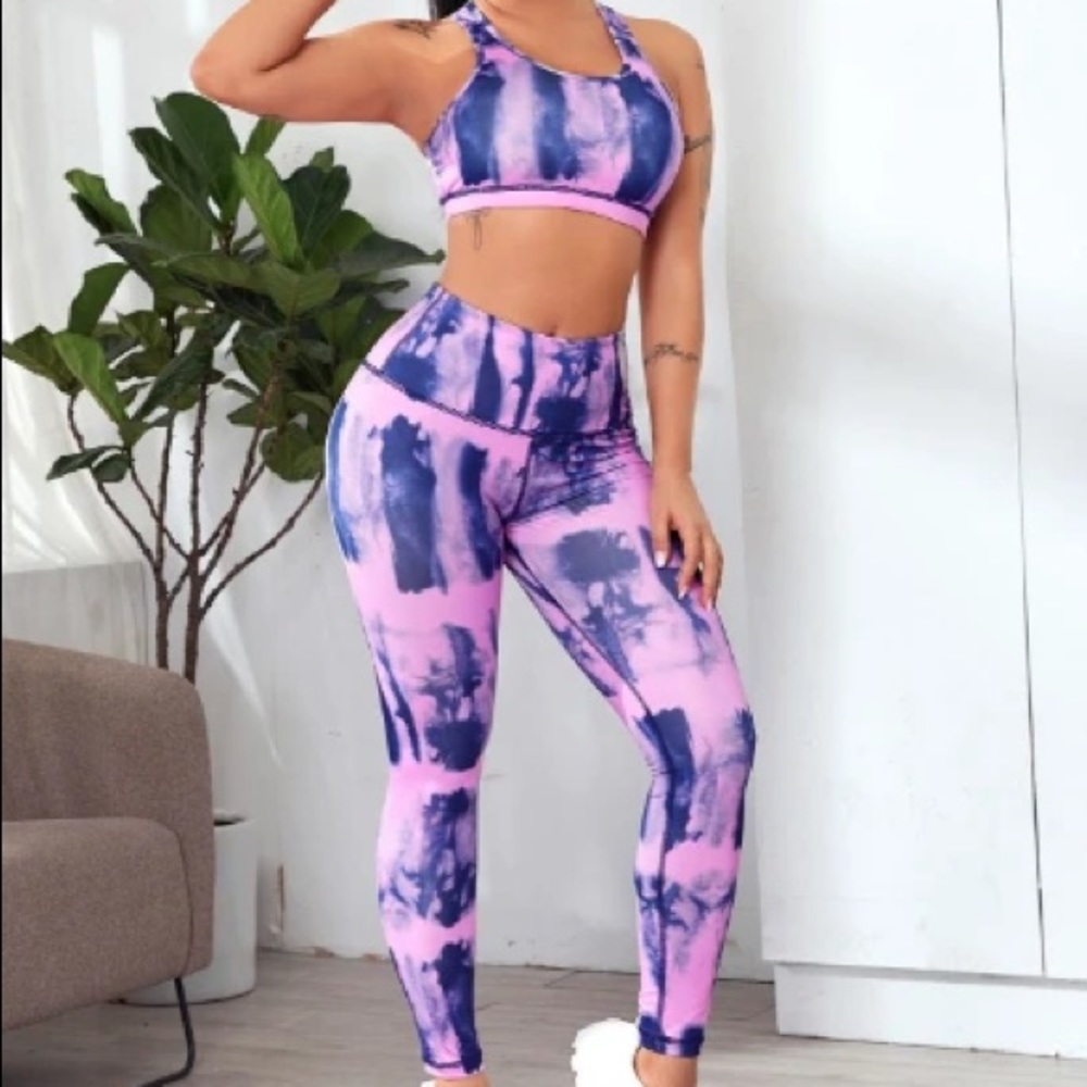 Tie dye bubblegum 2 piece workout set